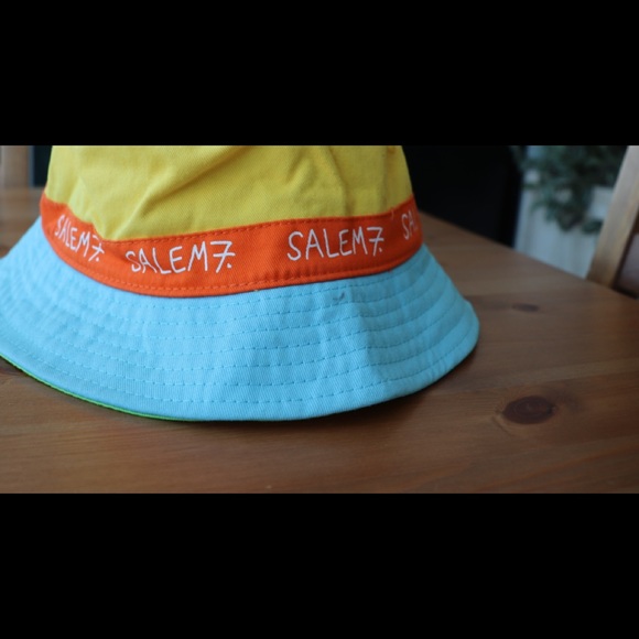 New Unisex Zumiez Bucket Hat - Picture 2 of 3